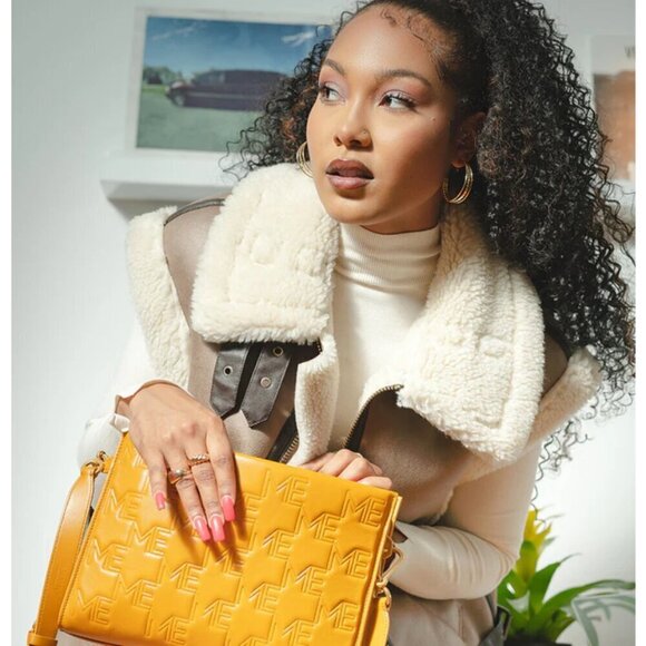 💕AMAMI LUXURY💕 ME Classic Bag ~ Honey NWOT - Picture 2 of 16